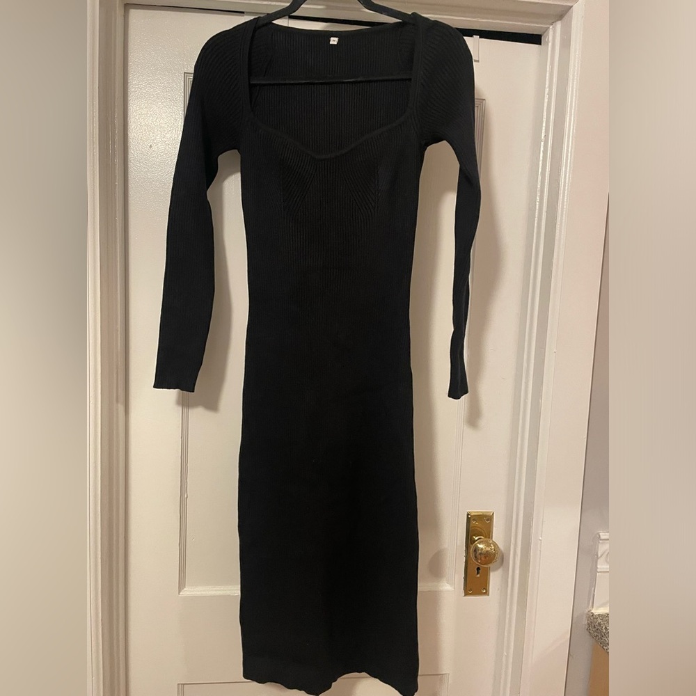 Black bodycon midi dress
